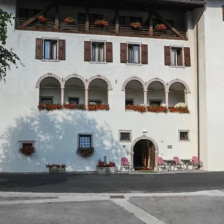 Dependance Soran-h. San Lorenzo Bed & Breakfast San Lorenzo Dorsino